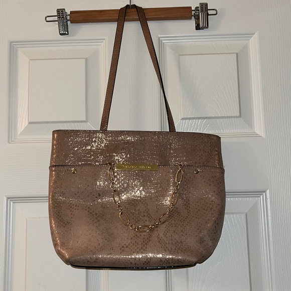 Antonio Melani‎ single strap purse - Picture 1 of 12